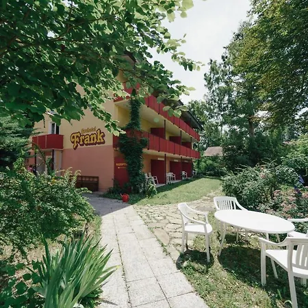 Πανσιόν Gaestehaus Frank 3*