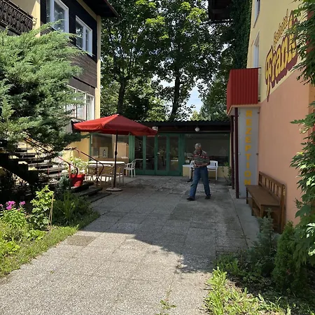 Gaestehaus Frank *